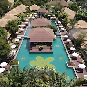 East Sea Paradise Hotel